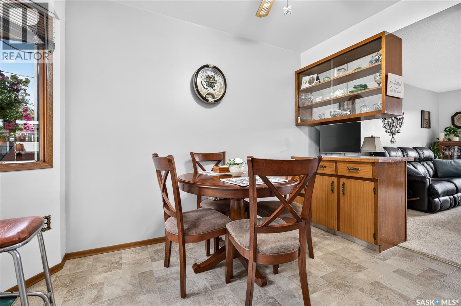 919 Holdsworth Crescent, Moose Jaw, Saskatchewan  S6H 6T8 - Photo 13 - SK045865