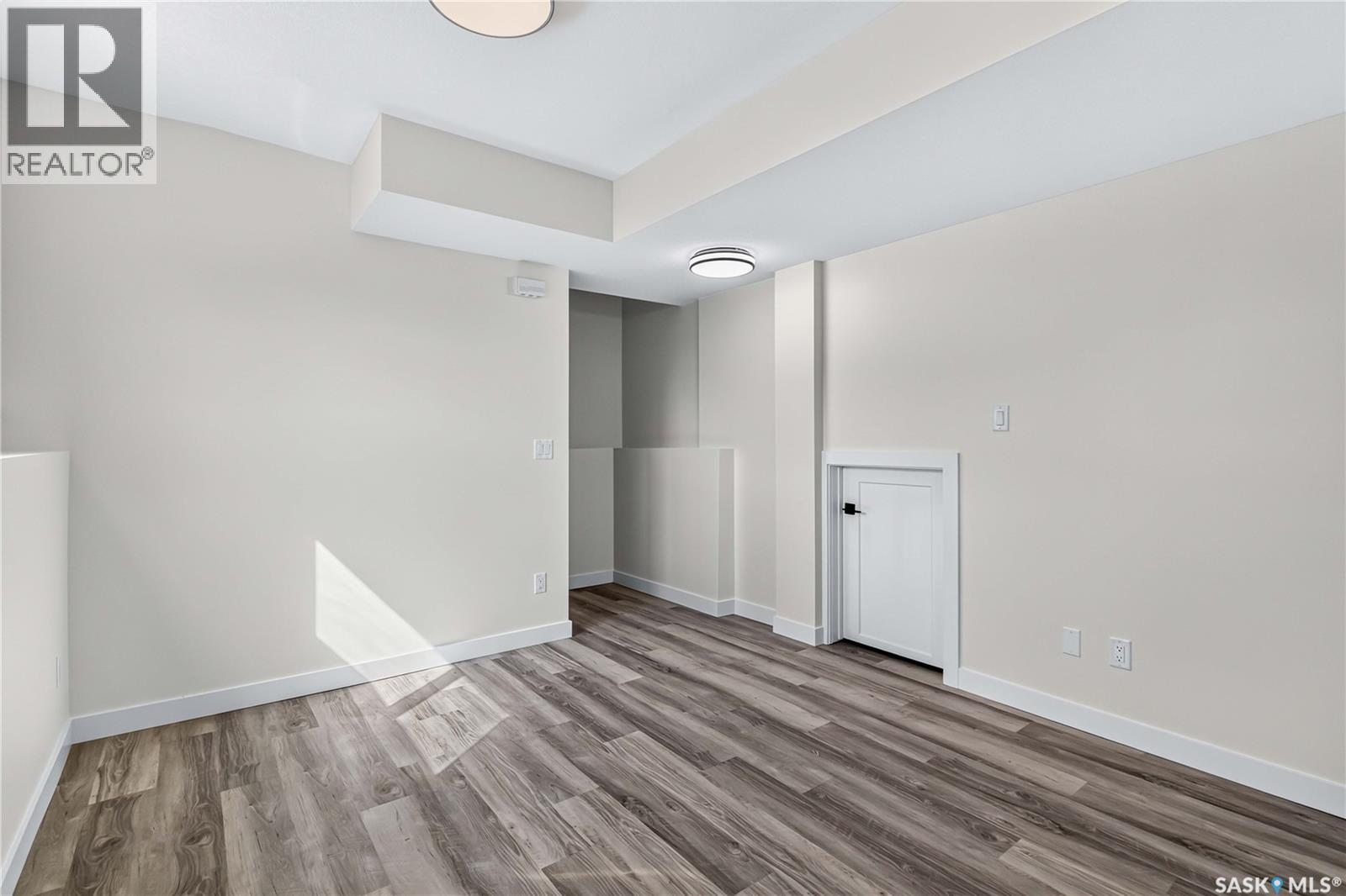 1211 Nightingale Terrace, Saskatoon, Saskatchewan  S7L 7N5 - Photo 39 - SK045292