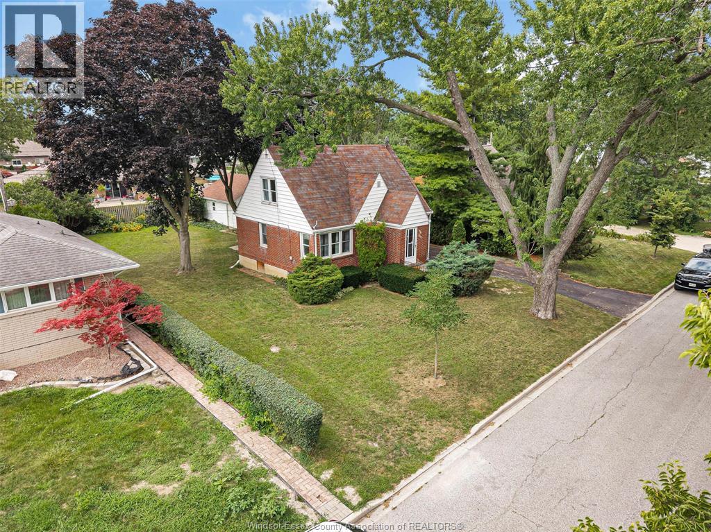 MLS# 26020111: 2533 PRINCESS, Windsor, Canada