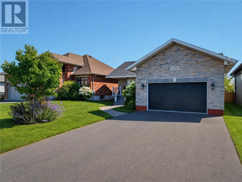 2211 Grenoble, Sudbury, Ontario  P3A 0A9 - Photo 2 - 2129734