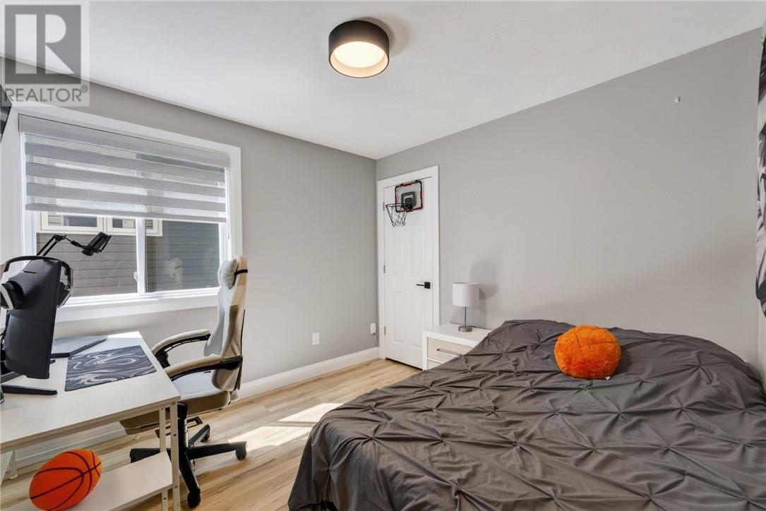 2211 Grenoble, Sudbury, Ontario  P3A 0A9 - Photo 42 - 2129734