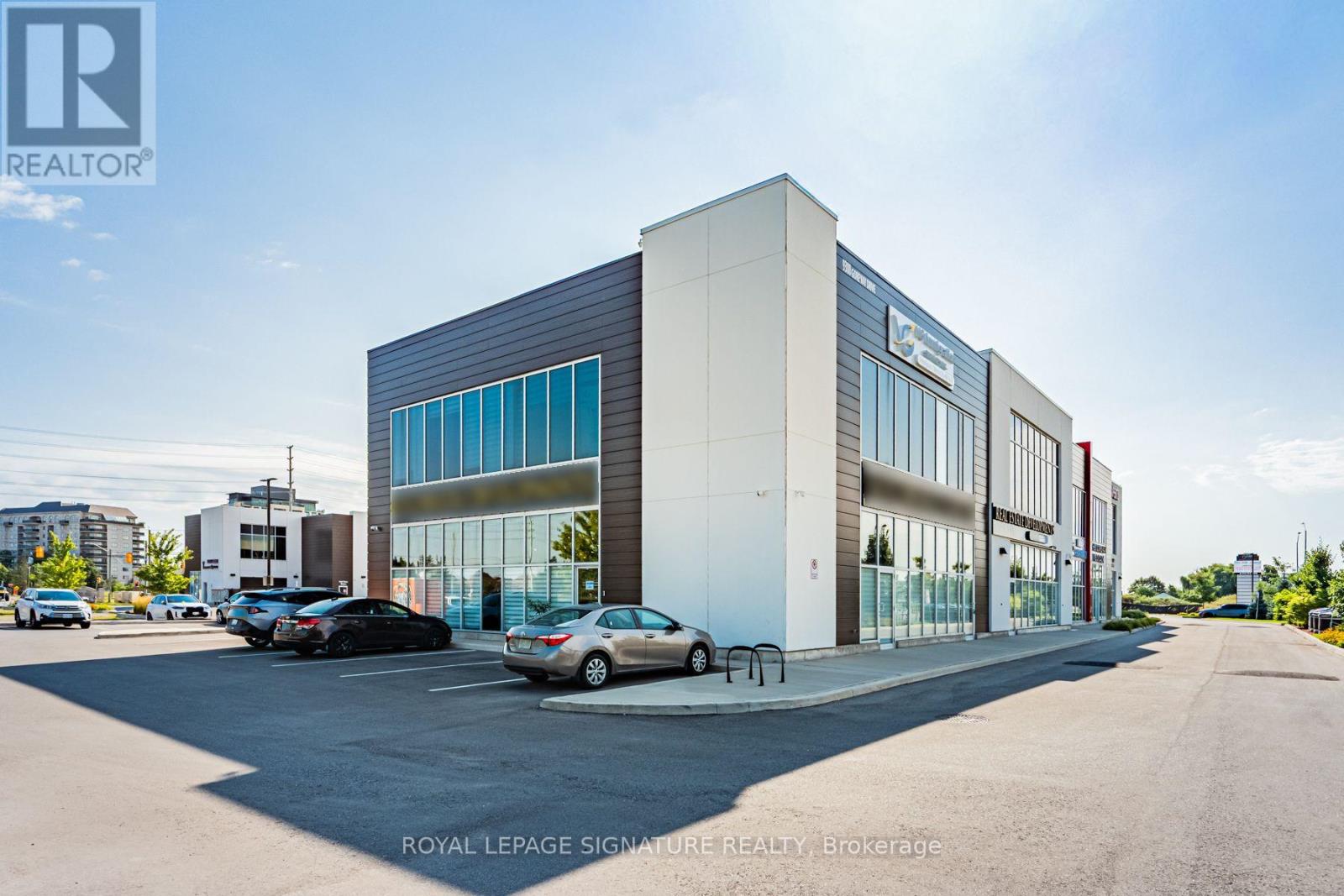 111-113 - 9300 Goreway Drive, Brampton, Ontario L6P 4N1 - Photo 3 - W13670542