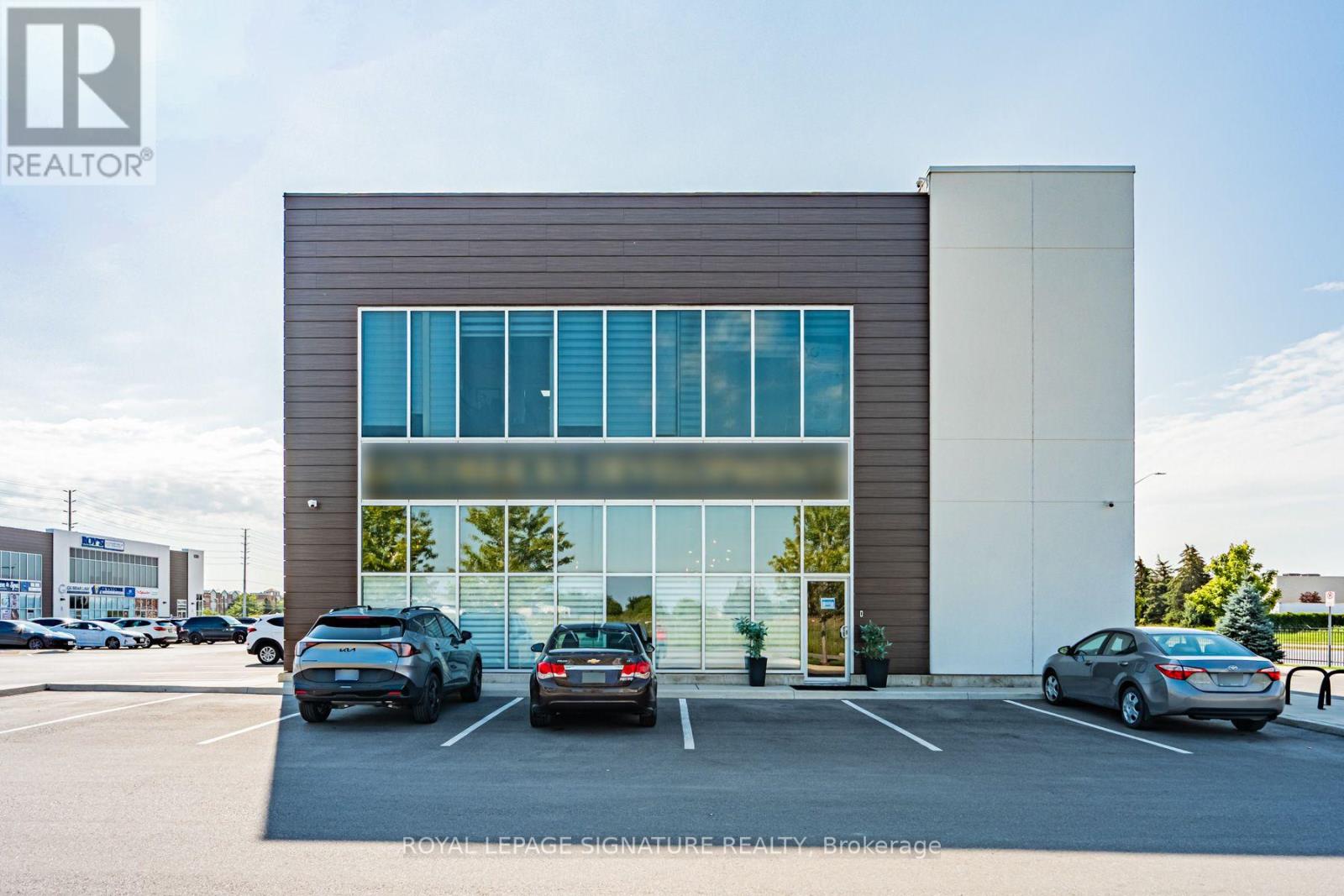 111-113 - 9300 Goreway Drive, Brampton, Ontario L6P 4N1 - Photo 5 - W13670542