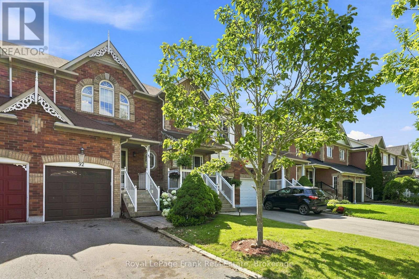 92 Tremount Street, Whitby, Ontario  L1M 1G2 - Photo 2 - E13686340