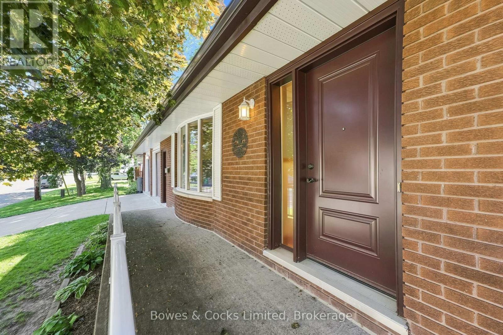 687 Lundy's Lane, Peterborough, Ontario  K9J 4J9 - Photo 4 - X13686336