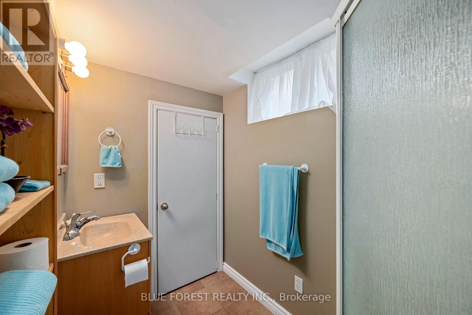 1233 Crosscreek Crescent, London East, Ontario  N5Y 6H6 - Photo 29 - X13686384