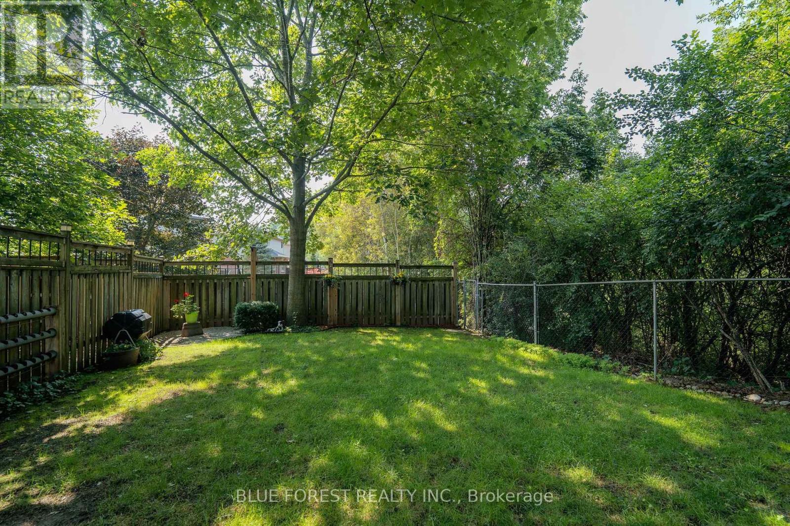 1233 Crosscreek Crescent, London East, Ontario  N5Y 6H6 - Photo 36 - X13686384