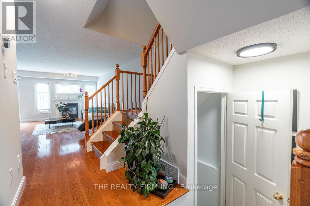 30 - 320 Ambleside Drive, London North, Ontario  N6G 5H9 - Photo 6 - X13686388