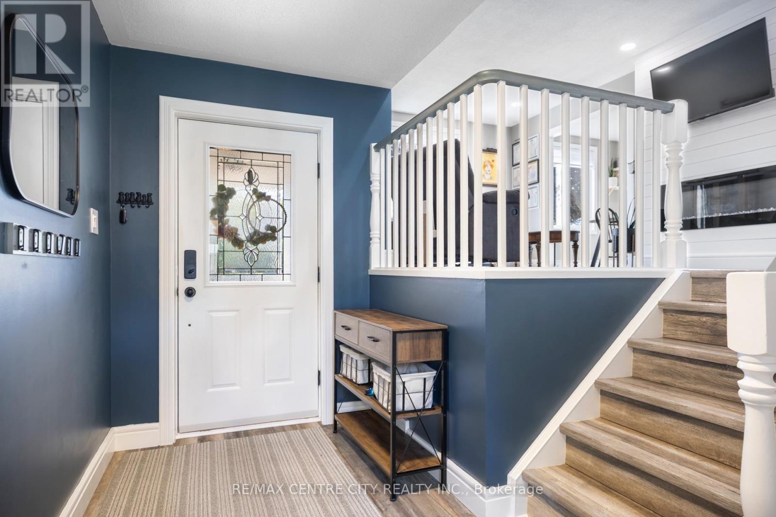 14 Stokes Road, St. Thomas, Ontario  N5R 5V7 - Photo 4 - X13686436