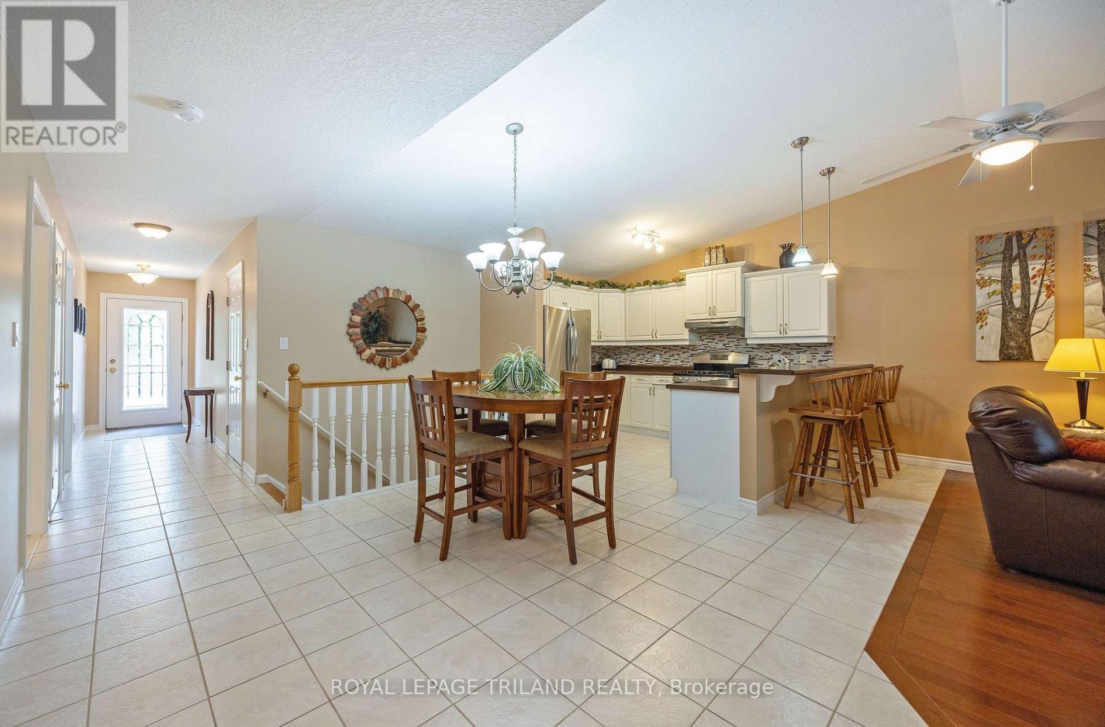38 - 572 Thistlewood Drive, London North, Ontario  N5X 4N6 - Photo 10 - X13686496