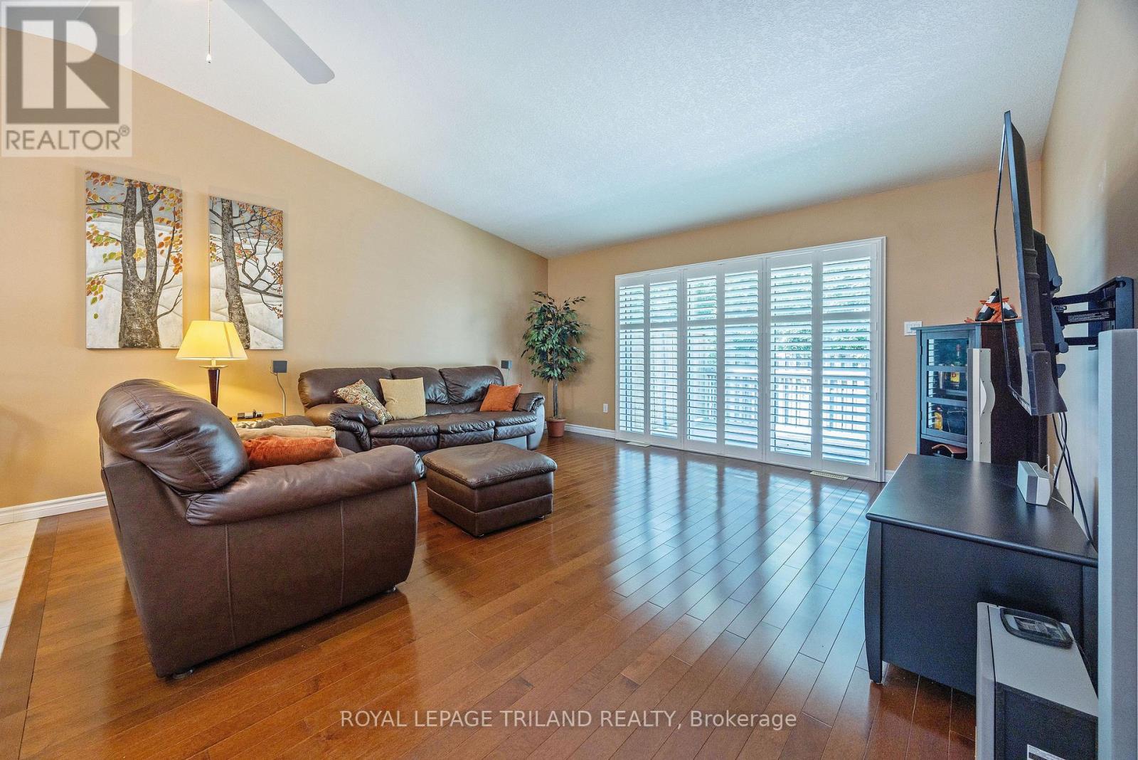 38 - 572 Thistlewood Drive, London North, Ontario  N5X 4N6 - Photo 14 - X13686496