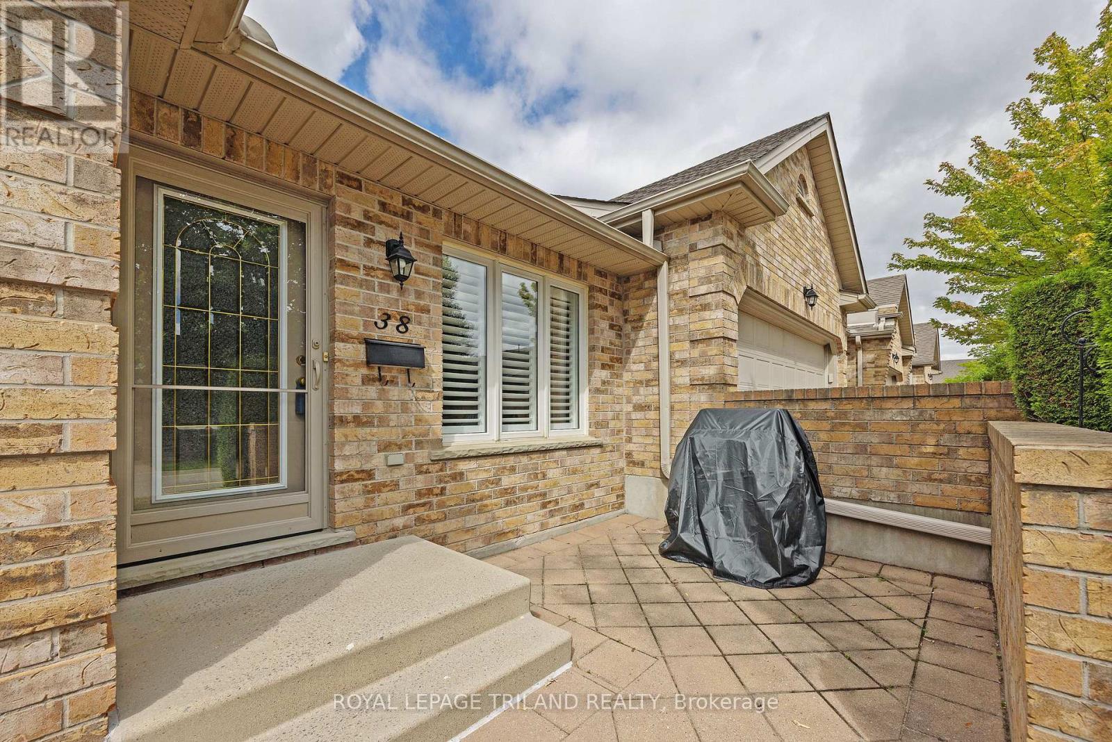 38 - 572 Thistlewood Drive, London North, Ontario  N5X 4N6 - Photo 3 - X13686496