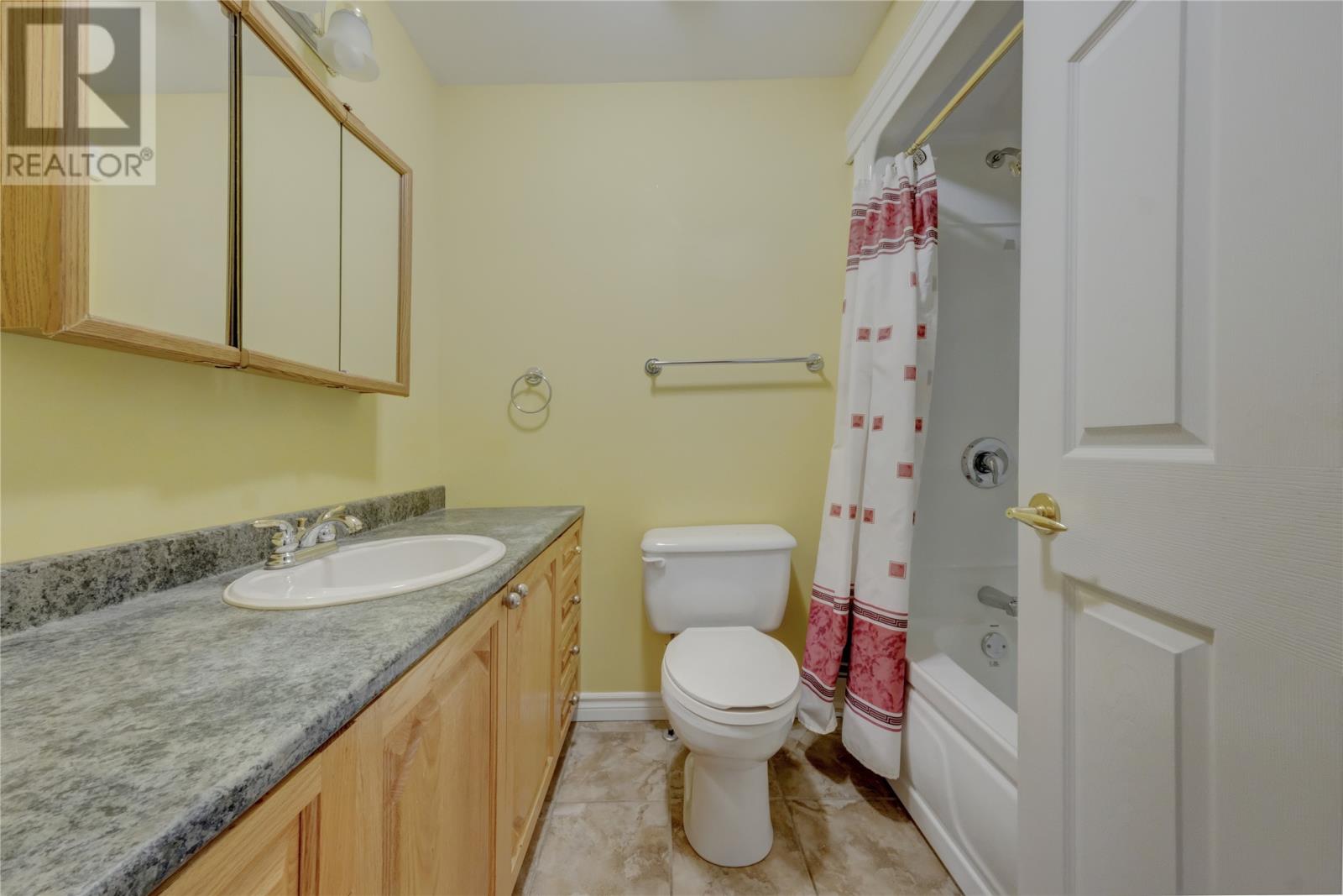 21 St. Marks Avenue, Corner Brook — photo 18