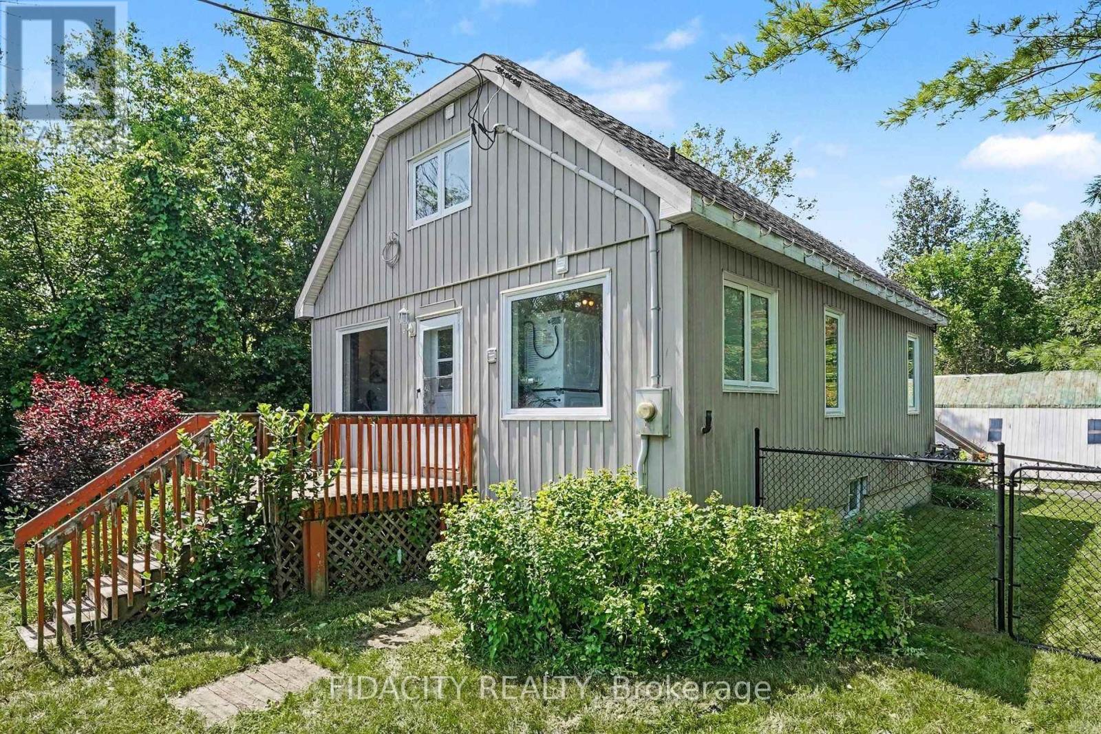 6811 Flewellyn Road, Ottawa, Ontario  K2S 1B6 - Photo 3 - X13686352