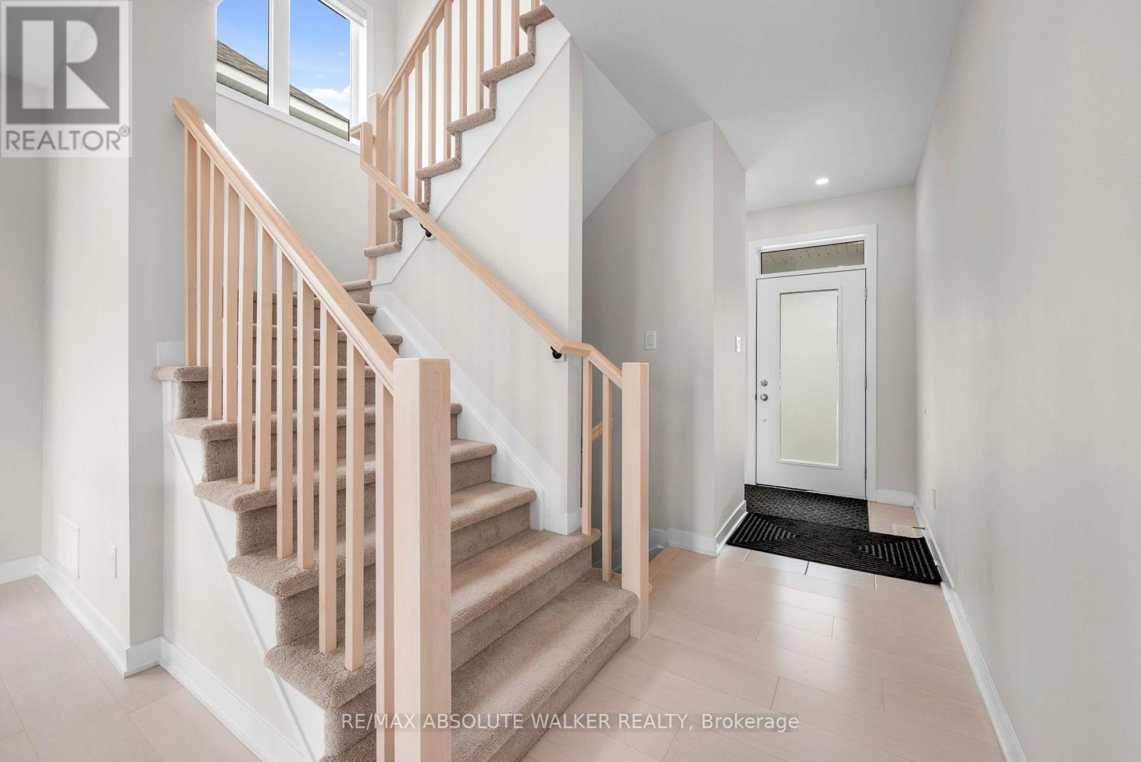 4114 Obsidian Street, Ottawa, Ontario  K2J 6X9 - Photo 4 - X13686494