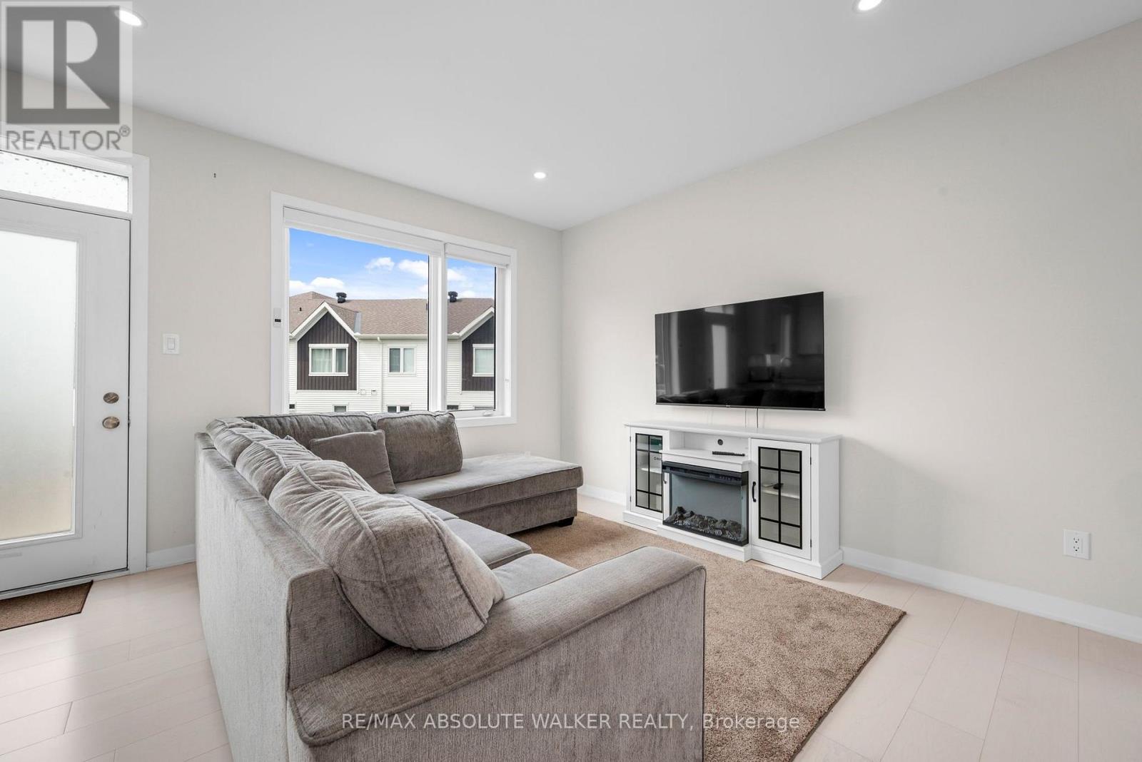 4114 Obsidian Street, Ottawa, Ontario  K2J 6X9 - Photo 7 - X13686494