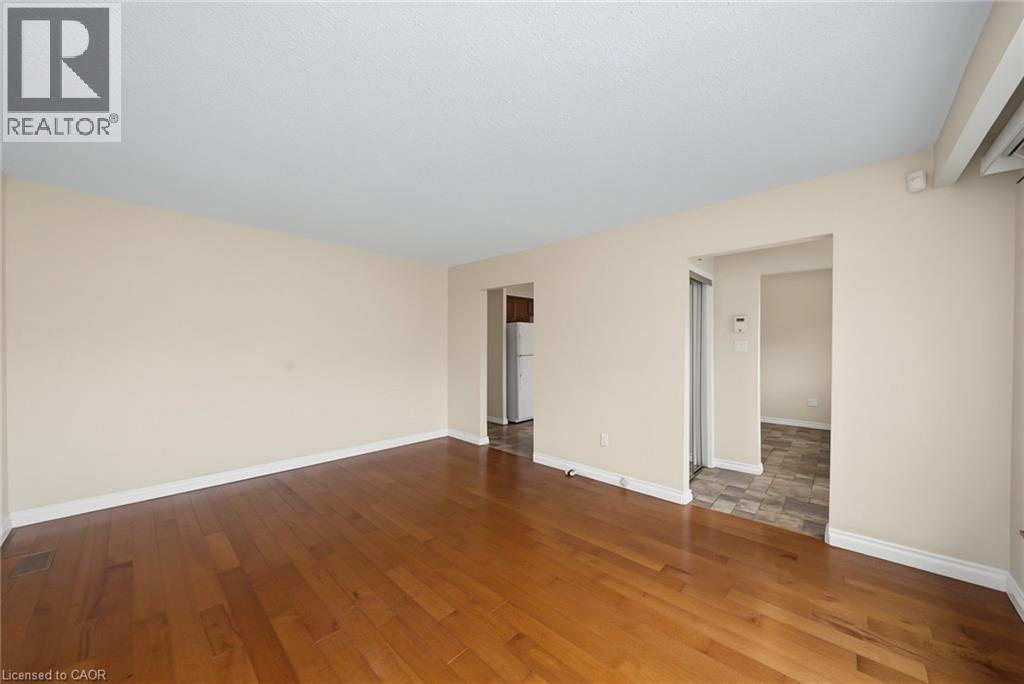 59 Aterno Drive Unit# Main, Hamilton, Ontario  L9C 5S4 - Photo 5 - 40856340