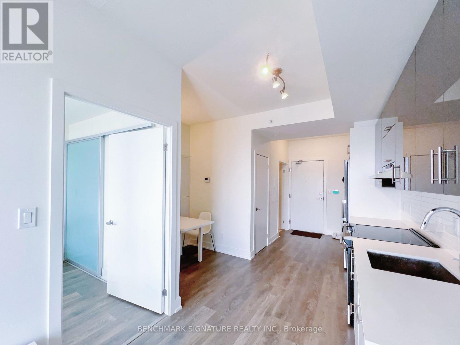 1805 - 180 Fairview Mall Drive, Toronto, Ontario  M2J 0G4 - Photo 3 - C13686268