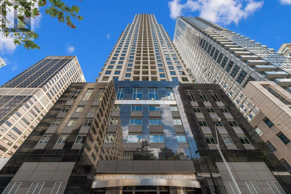 2703 - 35 BALMUTO STREET, Toronto, Ontario