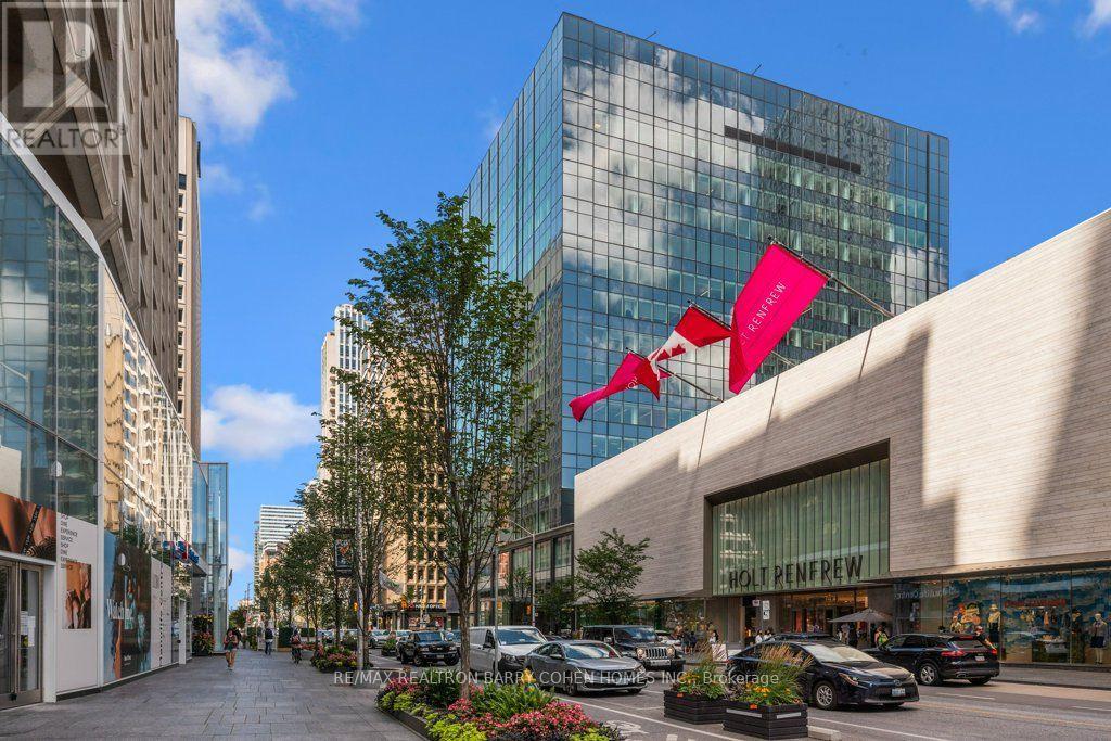 2703 - 35 Balmuto Street, Toronto, Ontario  M4W 3R1 - Photo 4 - C13686328