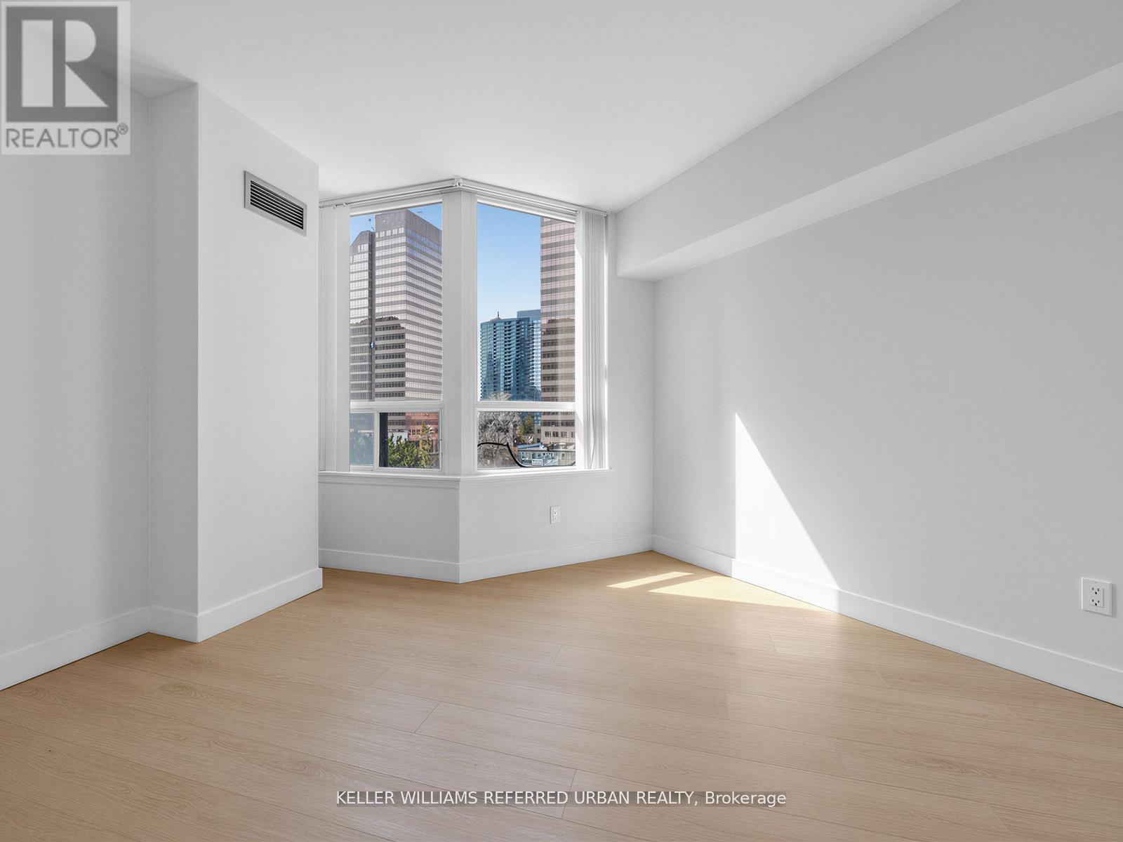 501 - 7 Bishop Avenue, Toronto, Ontario M2M 4J4 - Photo 2 - C13686398