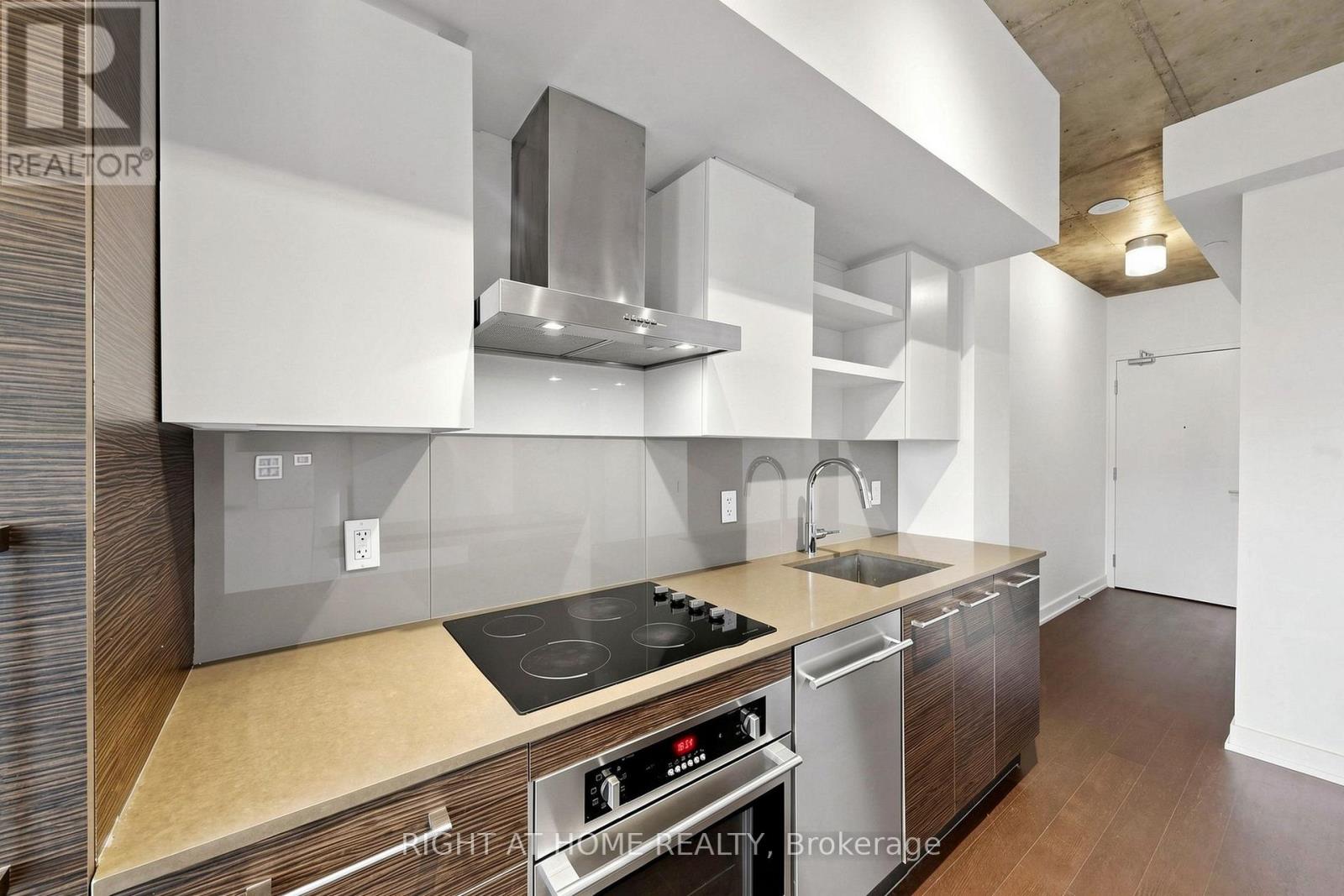 512 - 1030 King Street W, Toronto, Ontario  M6K 3N3 - Photo 4 - C13686474