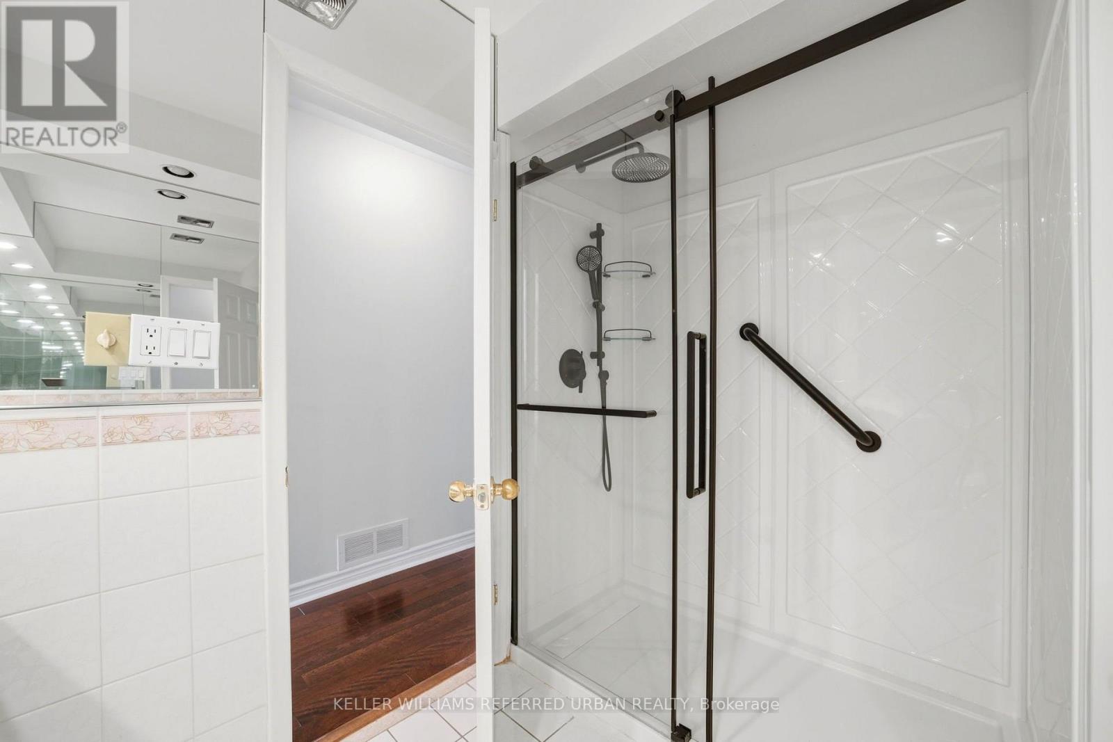 49 Santa Barbara Road, Toronto, Ontario  M2N 2C1 - Photo 23 - C13686528