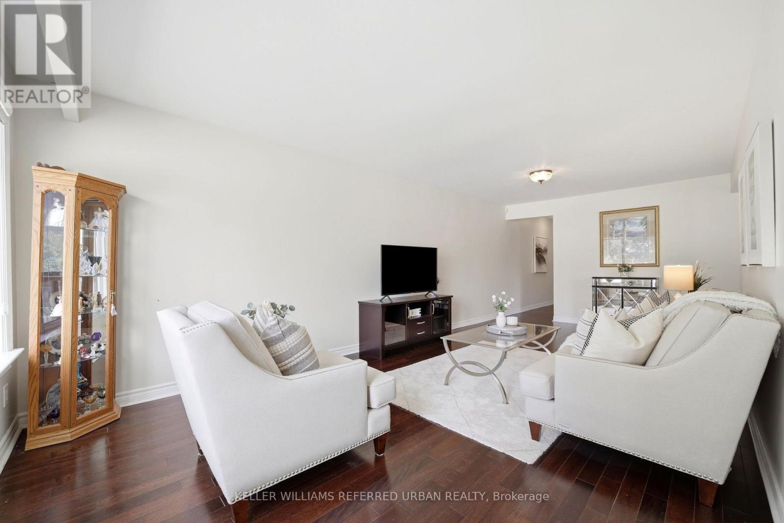 49 Santa Barbara Road, Toronto, Ontario  M2N 2C1 - Photo 8 - C13686528