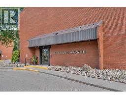 955 GRAND AVENUE West Unit# 109, Chatham, Ontario