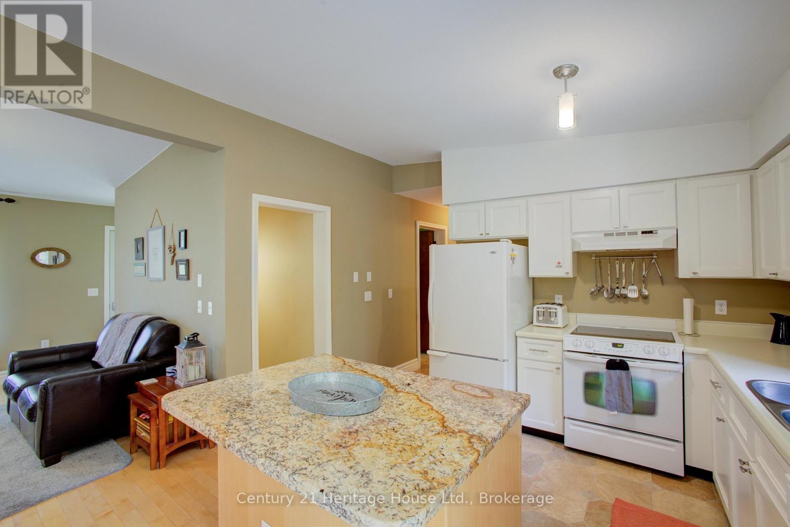 262845 Varney Road, West Grey, Ontario  N0G 1R0 - Photo 13 - X13686370