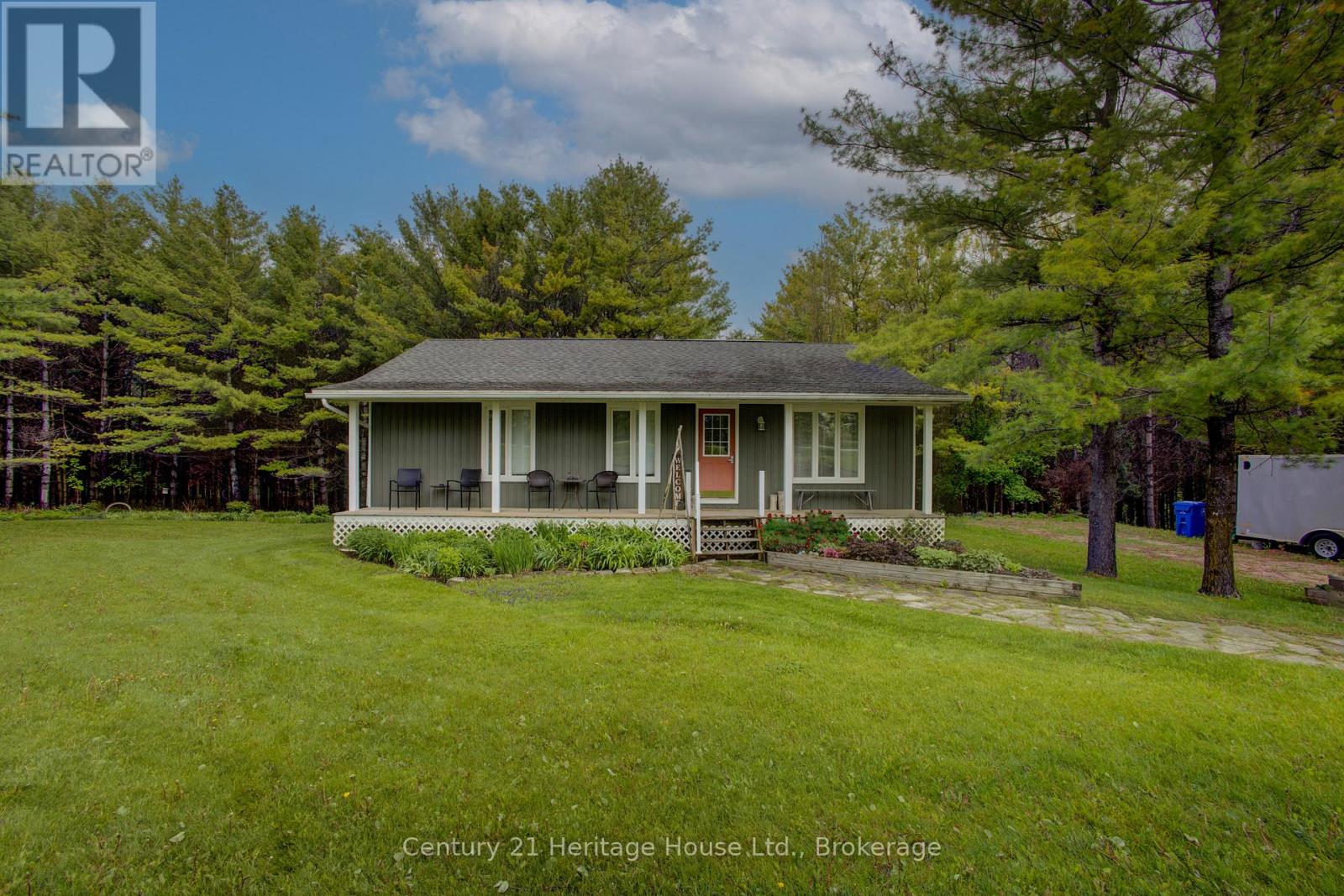 262845 Varney Road, West Grey, Ontario  N0G 1R0 - Photo 3 - X13686370