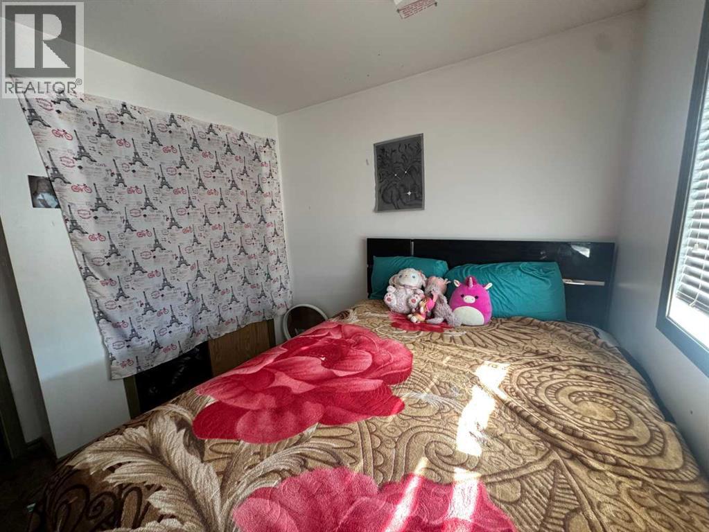 200 Upland Boulevard W, Brooks, Alberta  T1R 0R1 - Photo 22 - A2337316