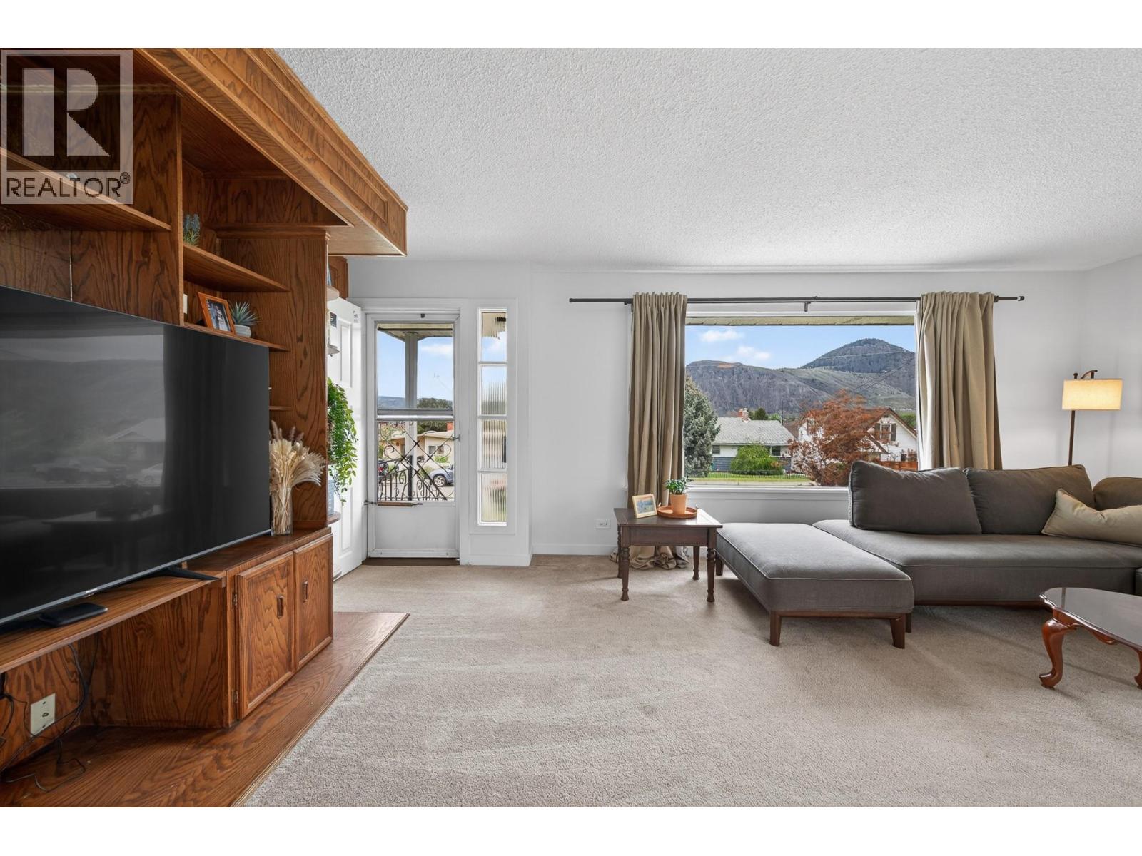 743 Douglas Street, Kamloops, British Columbia  V2C 3C7 - Photo 3 - 10387772