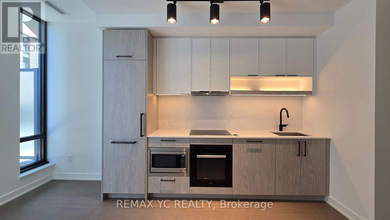 831 - 91 Montclair Avenue, Toronto, Ontario  M5P 0B1 - Photo 4 - C13668226