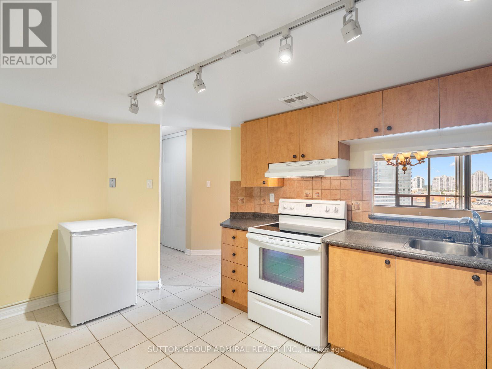 1012 - 7420 Bathurst Street, Vaughan, Ontario  L4J 6X4 - Photo 17 - N13686218