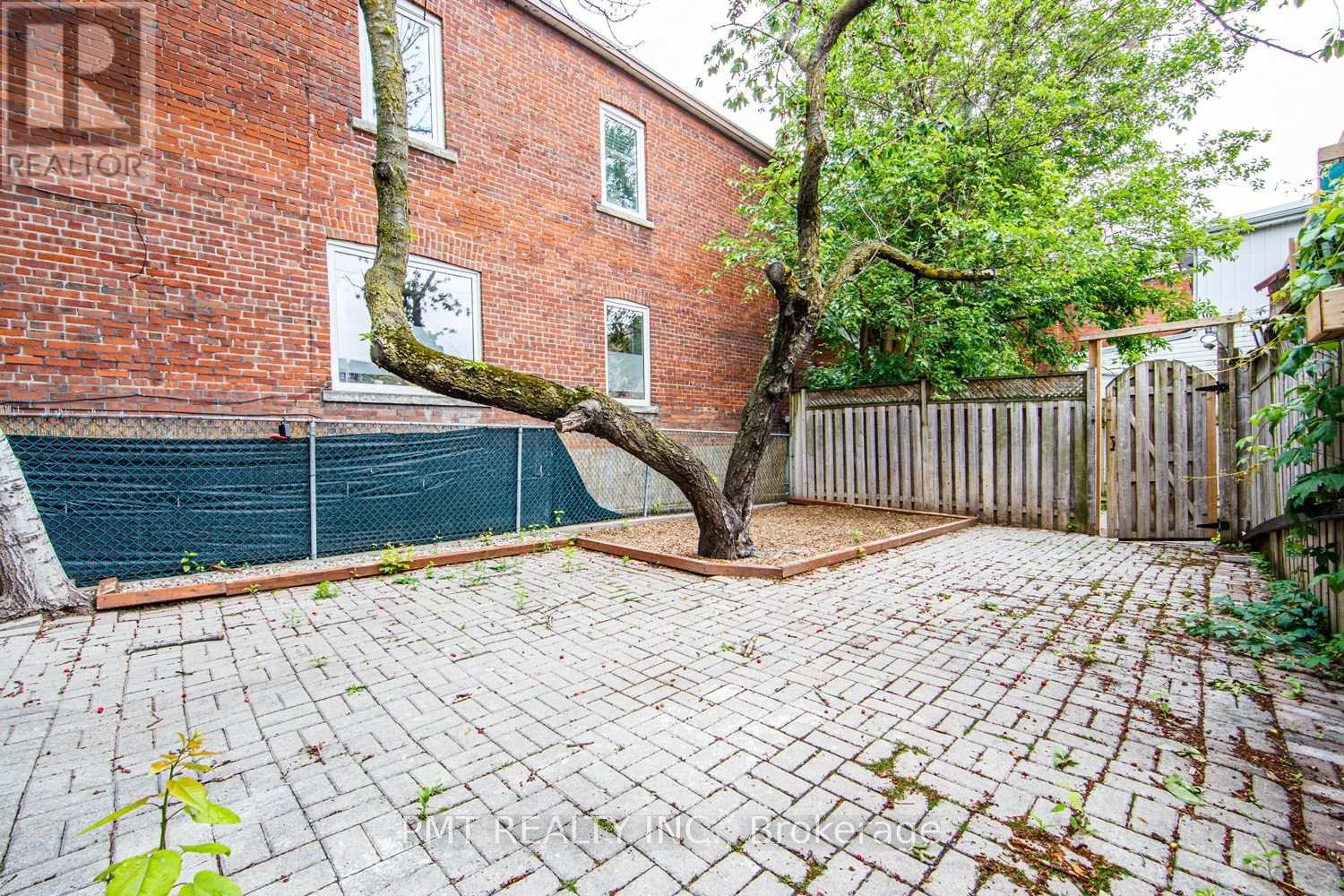 Upper - 2045 Davenport Road, Toronto, Ontario  M6N 1C5 - Photo 31 - W13481272