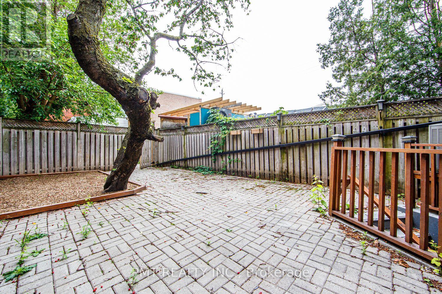 Upper - 2045 Davenport Road, Toronto, Ontario  M6N 1C5 - Photo 30 - W13481272