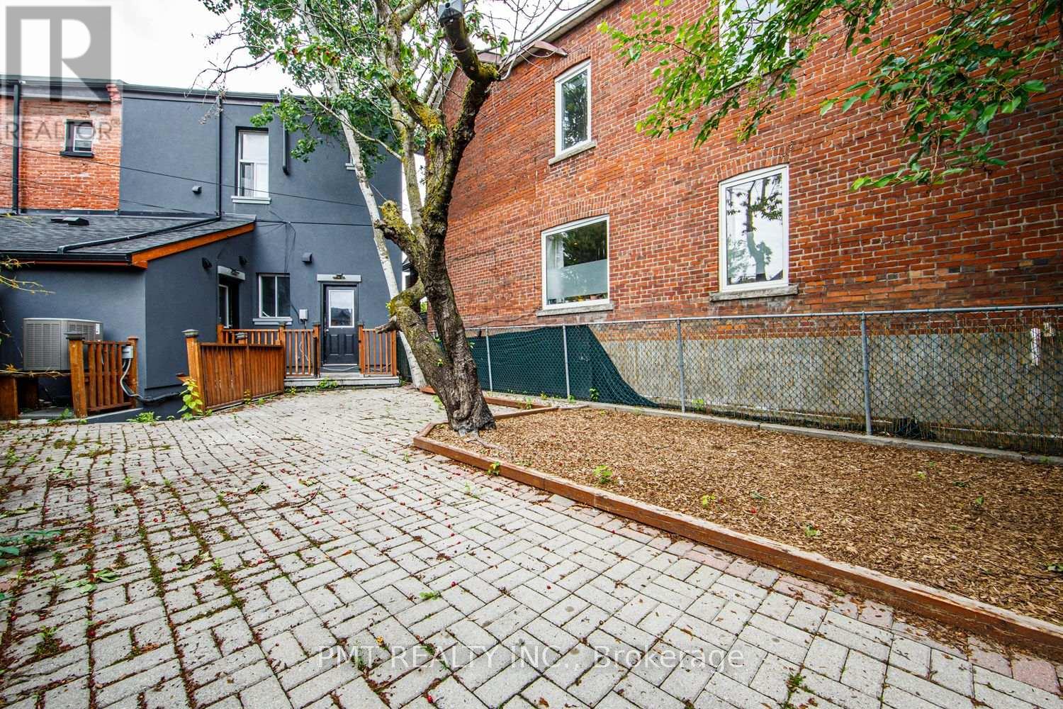 Upper - 2045 Davenport Road, Toronto, Ontario  M6N 1C5 - Photo 32 - W13481272