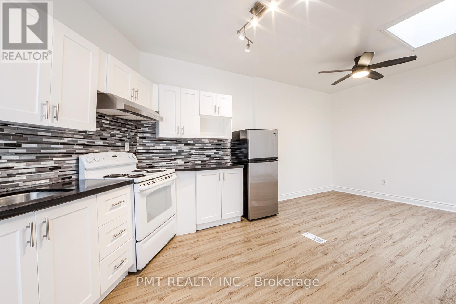 Upper - 2045 Davenport Road, Toronto, Ontario  M6N 1C5 - Photo 20 - W13481272