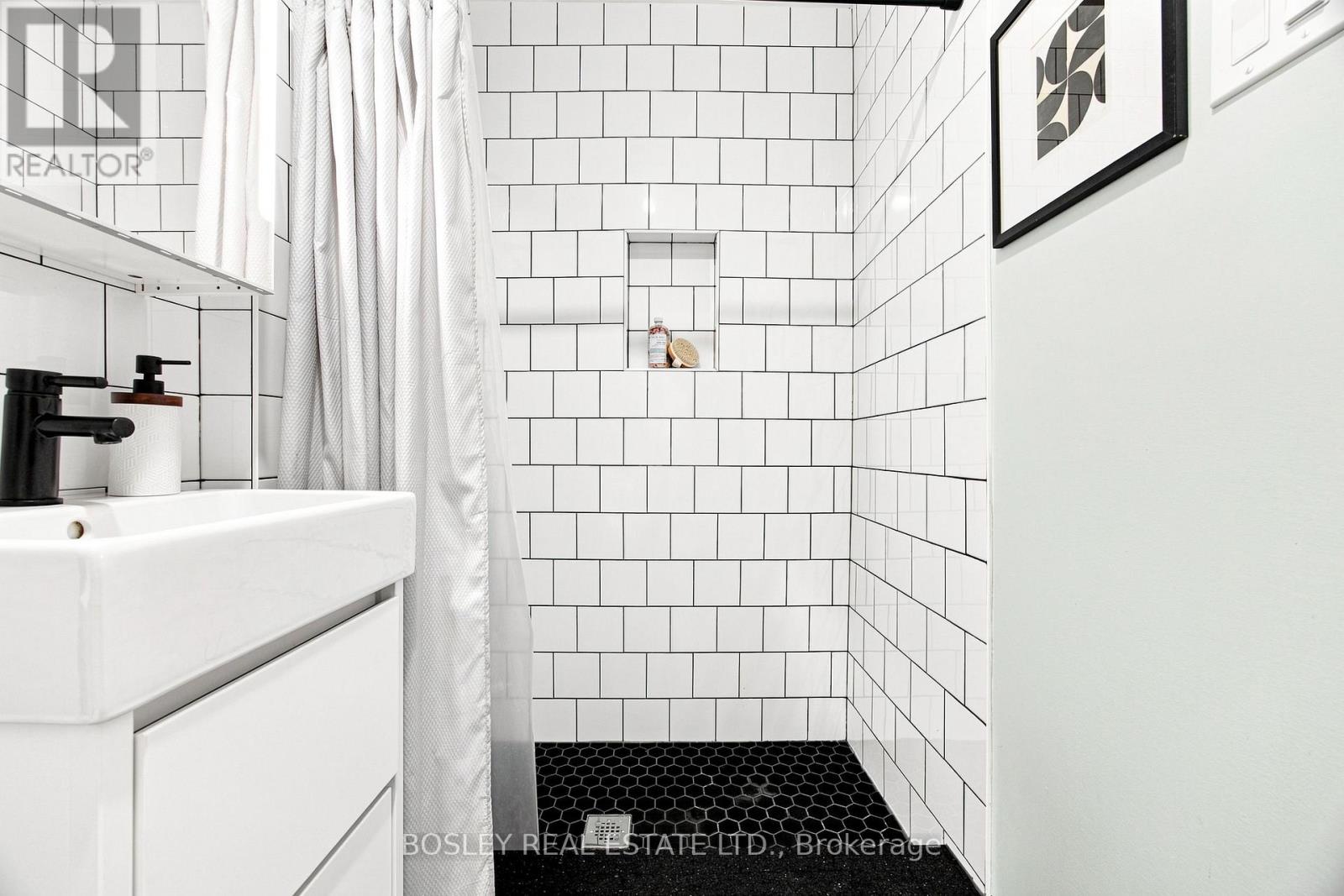 100 Springdale Boulevard, Toronto, Ontario  M4J 1W9 - Photo 28 - E13686248