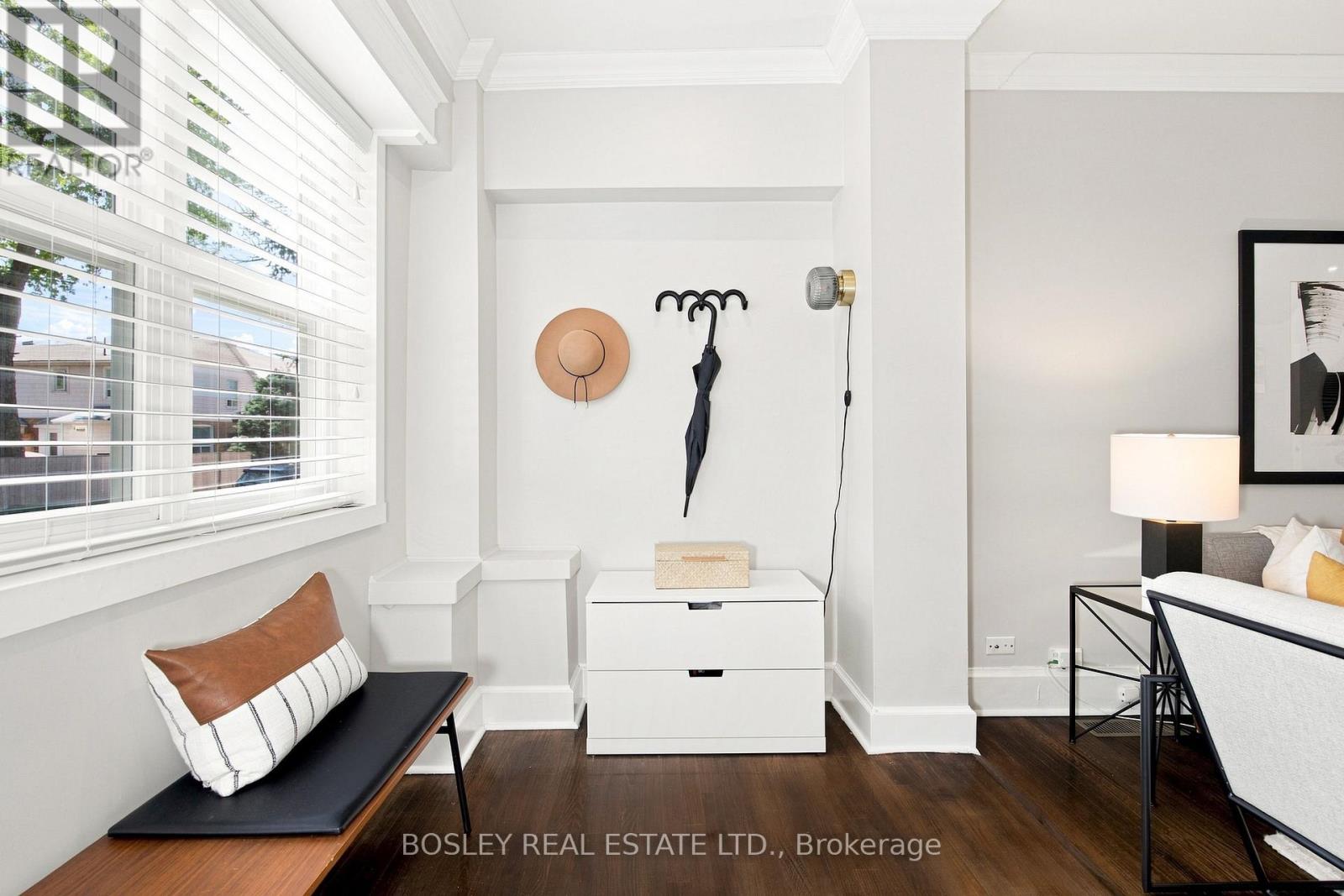 100 Springdale Boulevard, Toronto, Ontario  M4J 1W9 - Photo 3 - E13686248