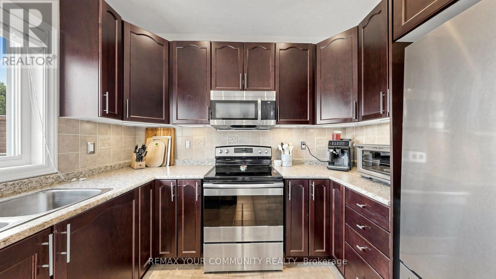 51 Shuttleworth Drive, Clarington, Ontario  L1E 3J3 - Photo 12 - E13686344