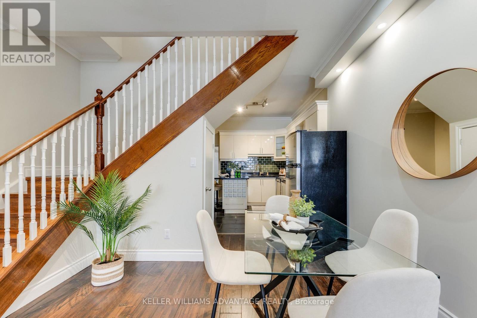 491 Jones Avenue, Toronto, Ontario  M4J 3G8 - Photo 11 - E13686414