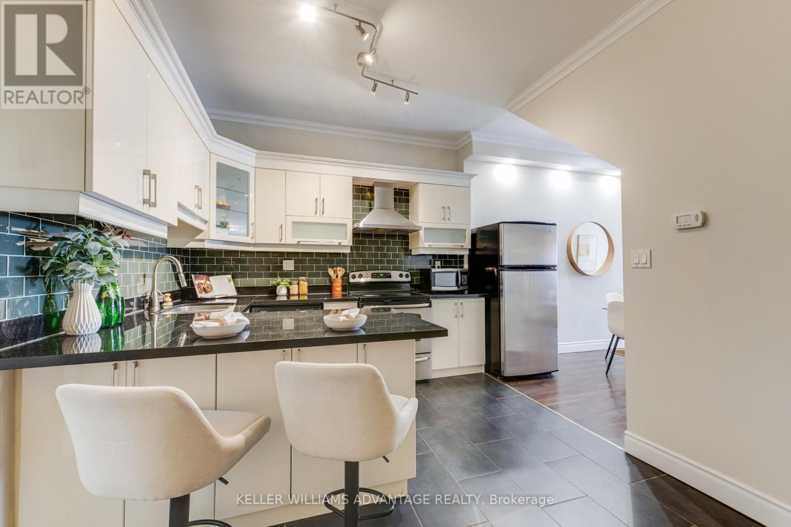 491 Jones Avenue, Toronto, Ontario  M4J 3G8 - Photo 19 - E13686414