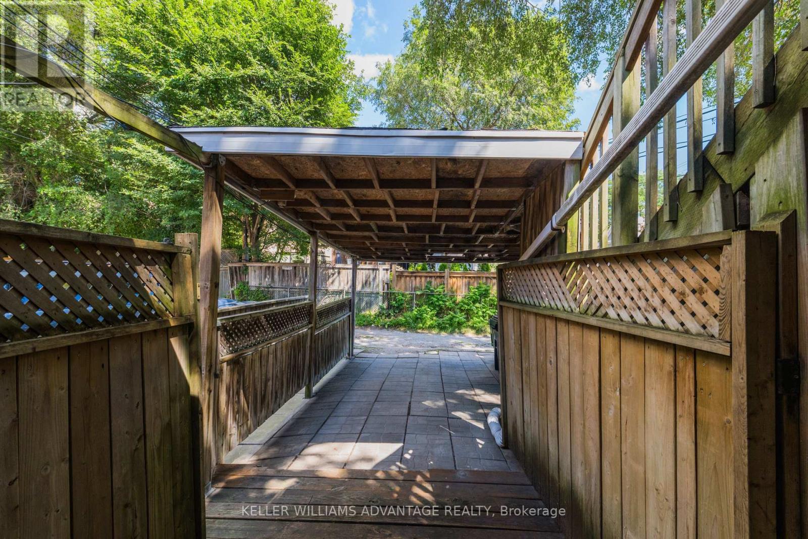 491 Jones Avenue, Toronto, Ontario  M4J 3G8 - Photo 45 - E13686414
