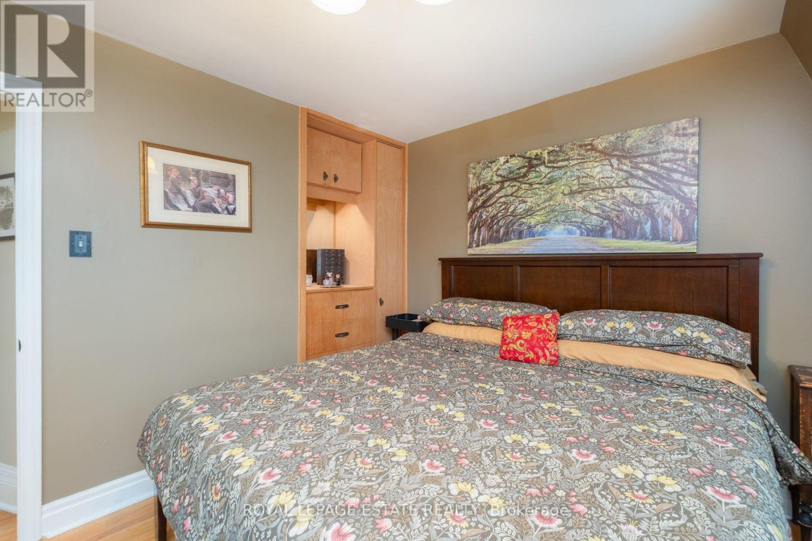 57 Herbert Avenue, Toronto, Ontario  M4L 3P8 - Photo 15 - E13686442