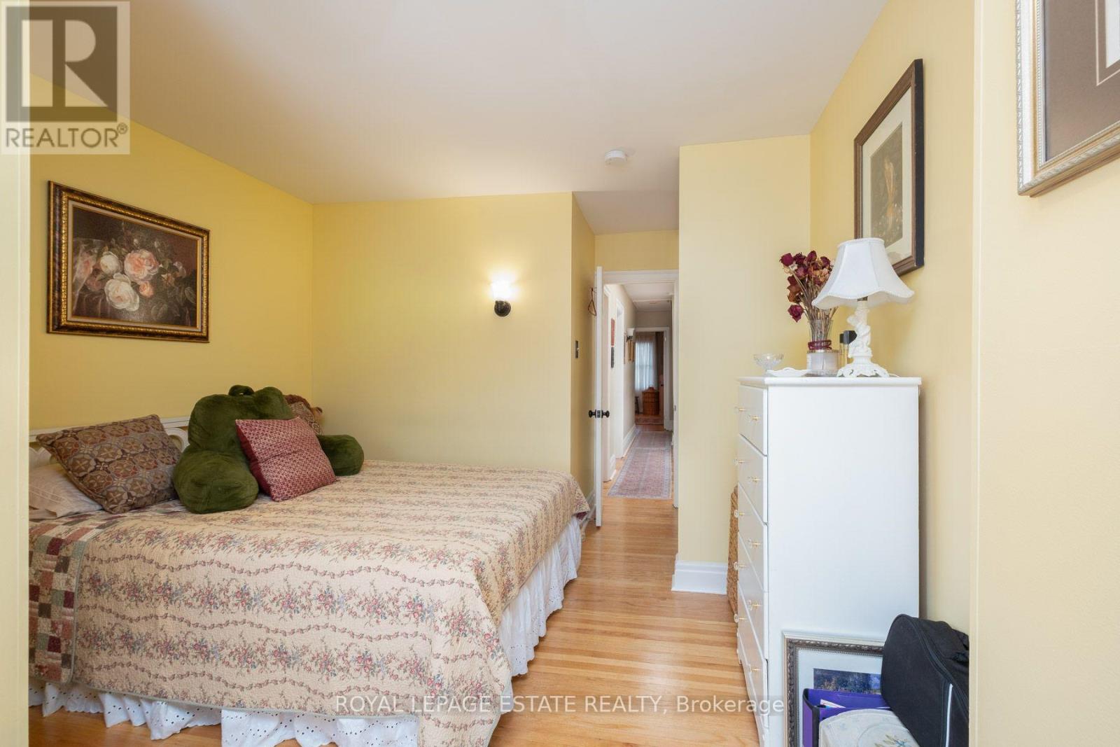 57 Herbert Avenue, Toronto, Ontario  M4L 3P8 - Photo 17 - E13686442