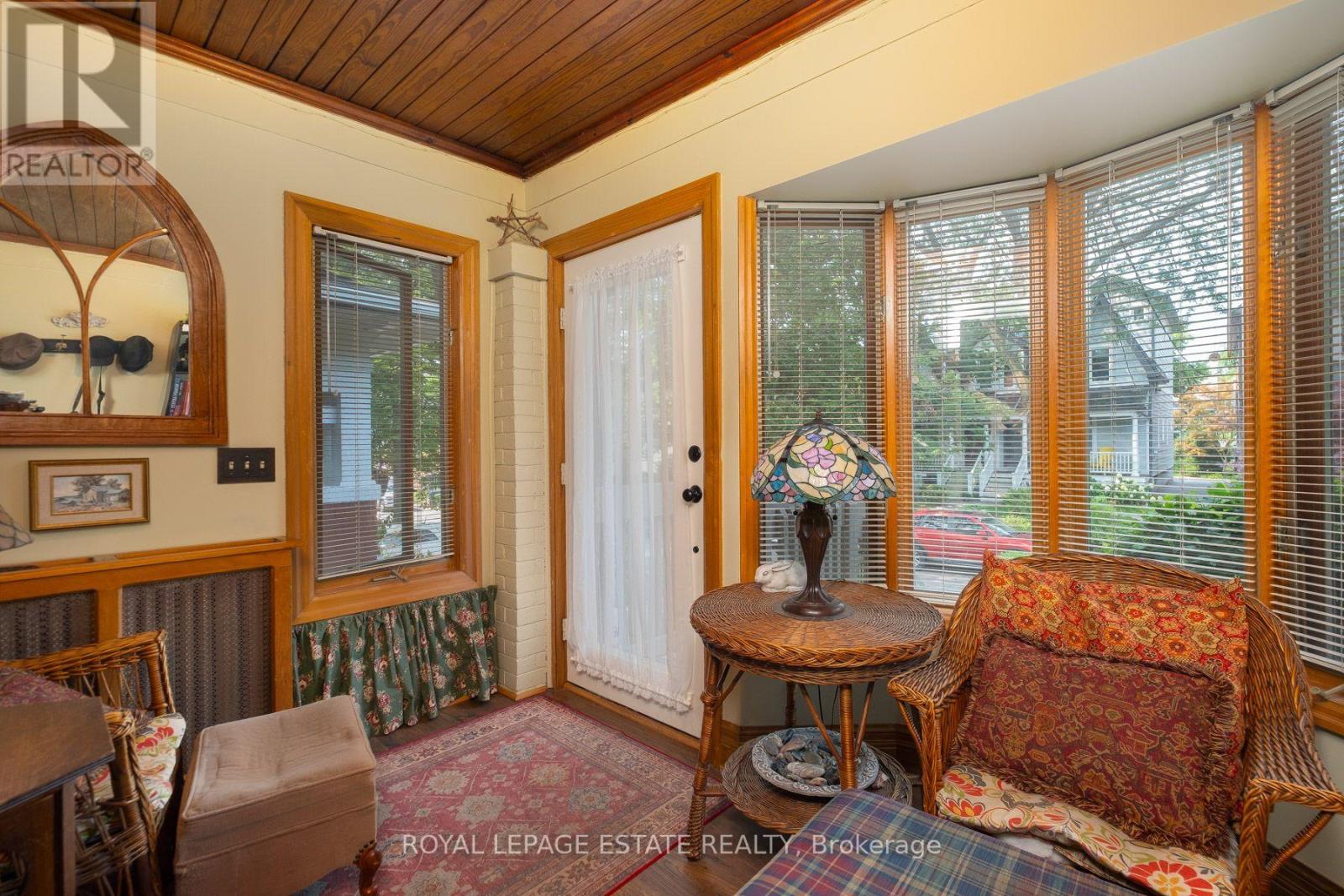57 Herbert Avenue, Toronto, Ontario  M4L 3P8 - Photo 4 - E13686442