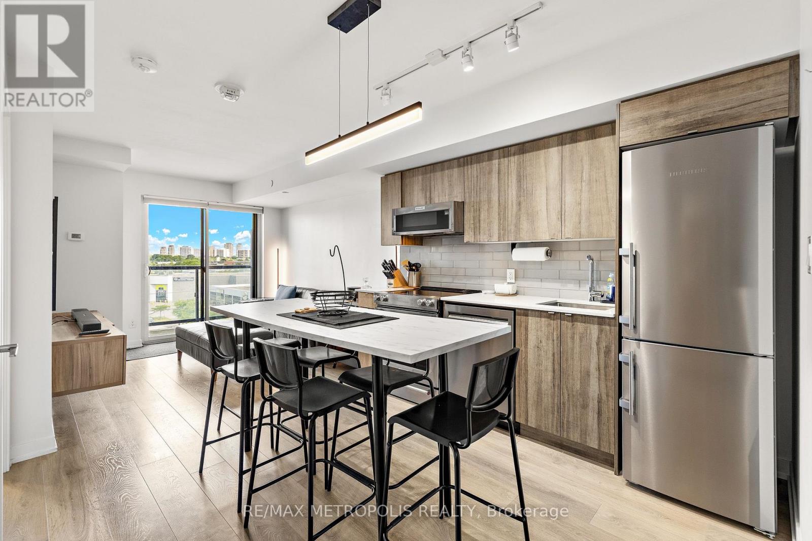 510 - 1401 O'connor Drive, Toronto, Ontario  M4B 2V5 - Photo 6 - E13686472