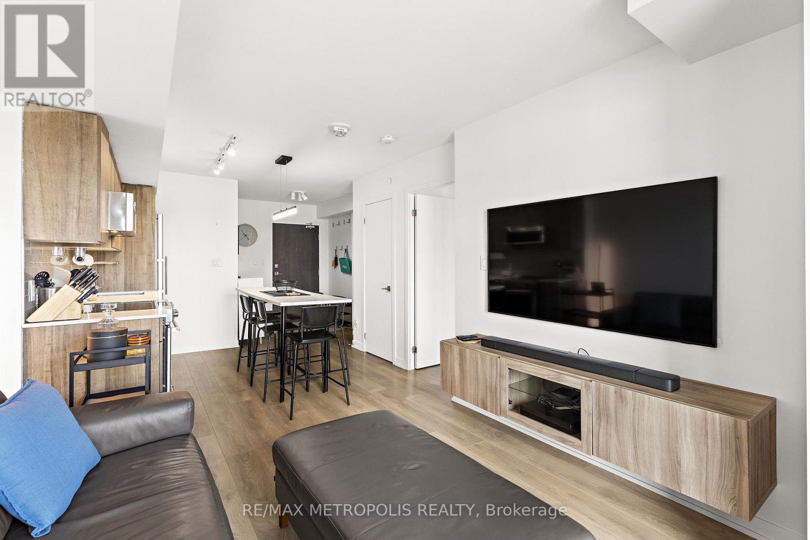 510 - 1401 O'connor Drive, Toronto, Ontario  M4B 2V5 - Photo 7 - E13686472